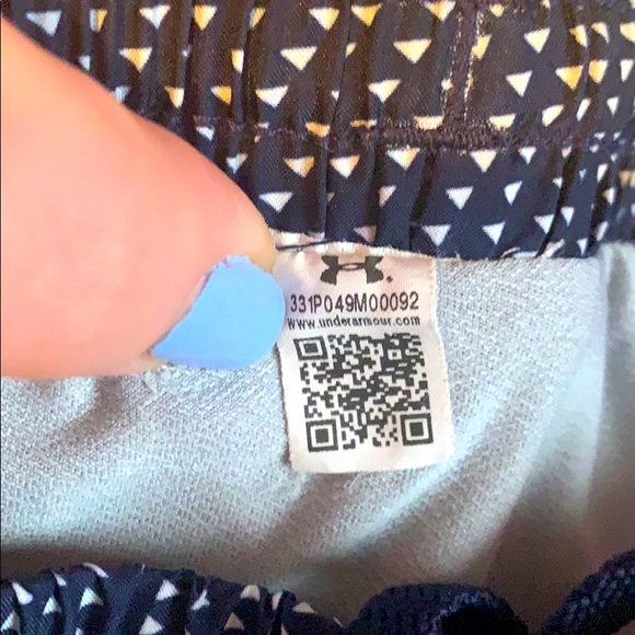 UA Shorts 🏃🏼♀️ - Picture 4 of 5